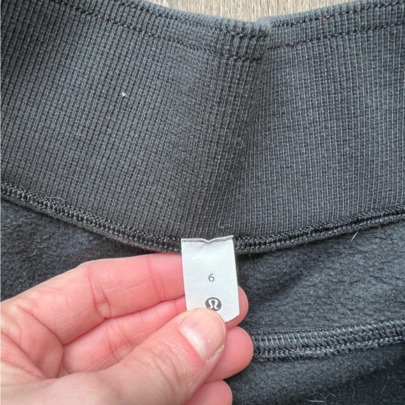 Lululemon Braided Detail High-Rise Jogger in Black Size 6 - Picture 5 of 9